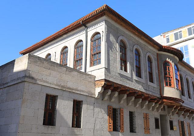 Kayseri Evlerinin Mimari Yapısını İç Dizayna Uygulayın Kayseri Evlerinin Mimari Yapısını İç Dizayna Uygulayın